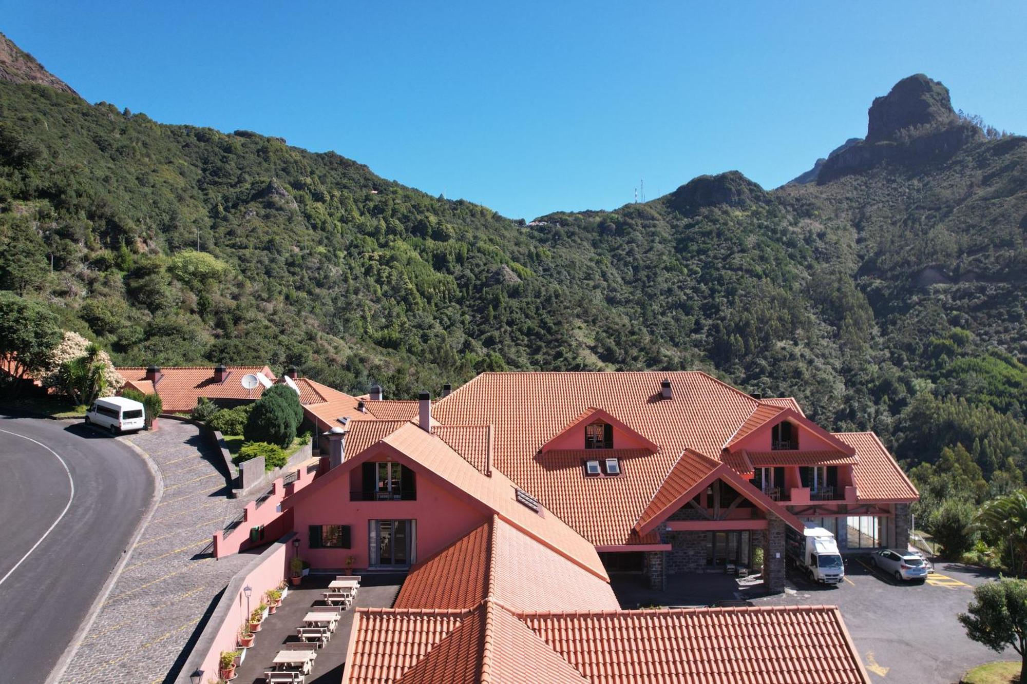 Senhora do Rosário Valley View Hotel Encumeada מראה חיצוני תמונה